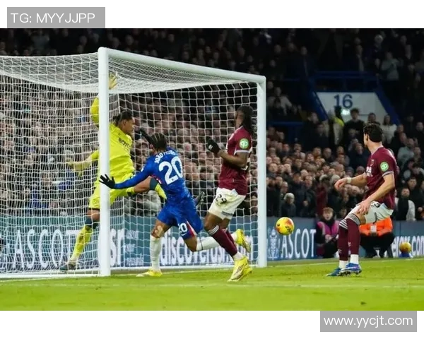 西甲惊天逆转尤文图斯险胜切尔西红牌事件引发全场热议