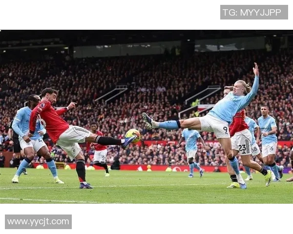 欧联杯曼联逆转曼城红牌争议引发全场热议与转会传闻