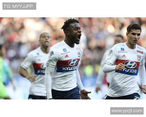 西甲激战利物浦与里昂握手言和争议判罚引发全场热议