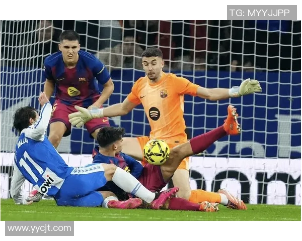 意甲赛场惊现冷门里昂与巴萨激战成平局神扑瞬间震撼全场