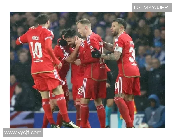 欧联杯激战AC米兰3-0热刺争议判罚引发全场沸腾