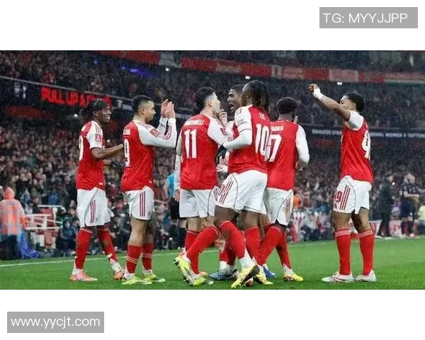 里昂狂胜阿森纳5-1引发转会热议全场沸腾